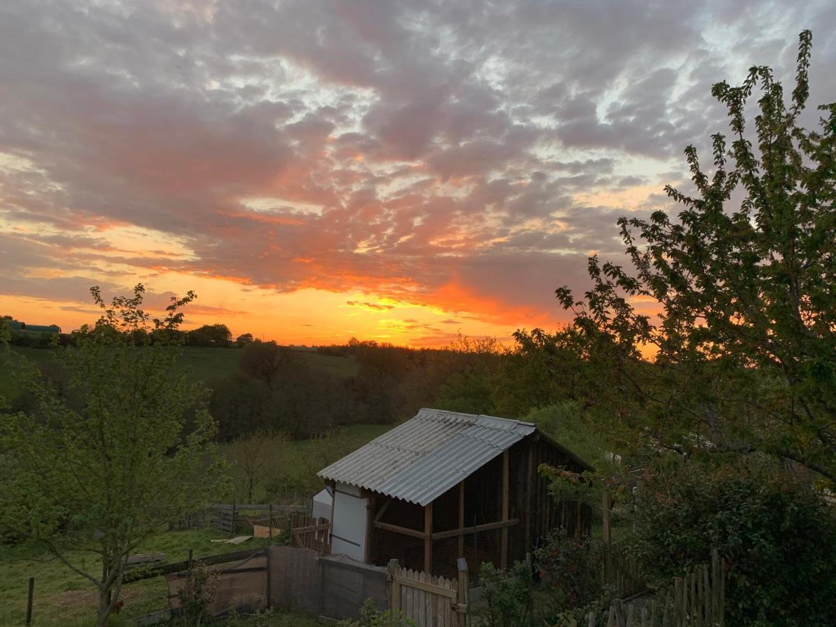 Gite Mimosa Saint-Florent-des-Bois Bagian luar foto
